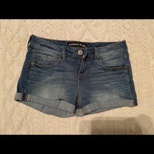 Express shorts